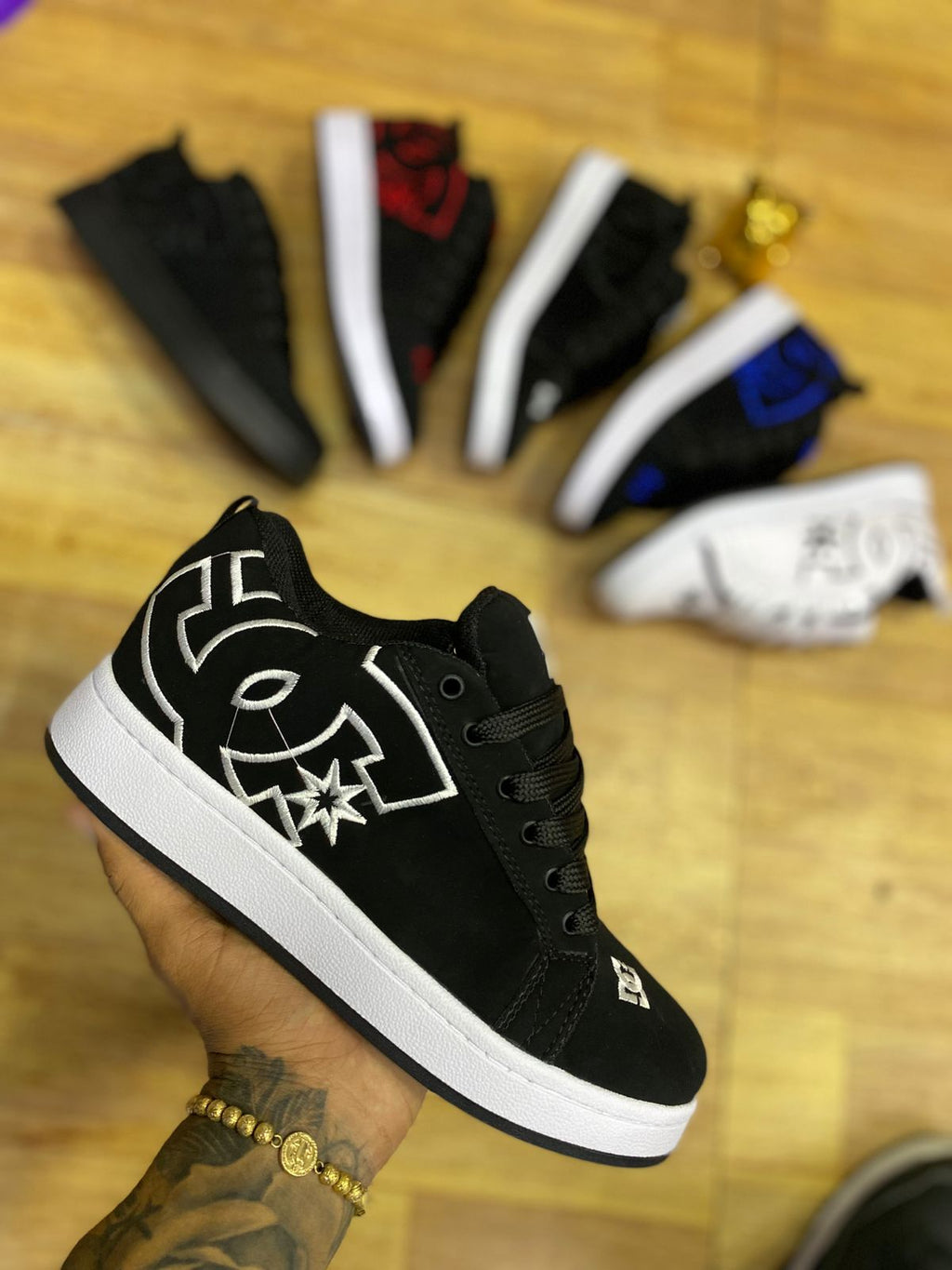 DC -Black White